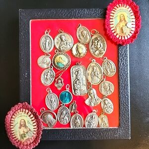 VTG Lot Of Catholic Religious Christian Medals 25 Riker Mount